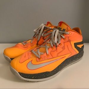 Nike LeBron James 11 Low Atomic Mango Size US 12